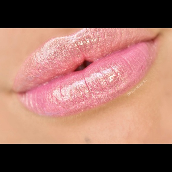 Almay goddess lipgloss - fairy - Picture 3 of 3